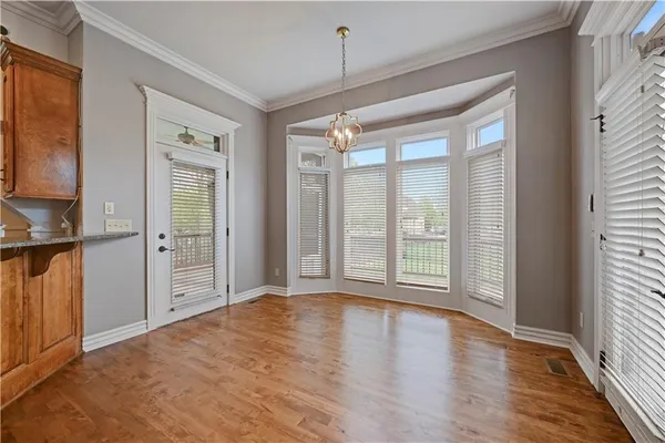 $945,000 | 9414 West 149th Terrace, Overland Park, KS 66221