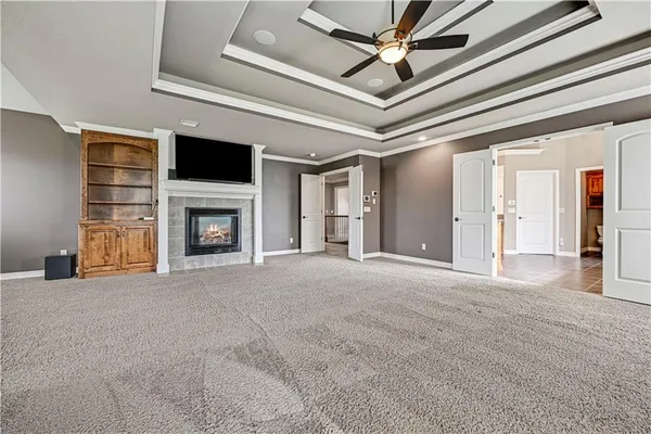 $945,000 | 9414 West 149th Terrace, Overland Park, KS 66221