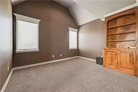 $915,000 | 9414 West 149th Terrace, Overland Park, KS 66221