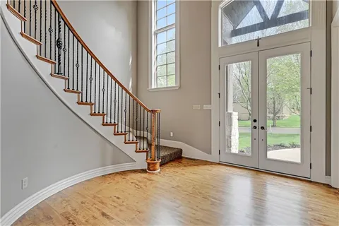 $915,000 | 9414 West 149th Terrace, Overland Park, KS 66221