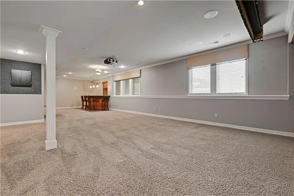 $945,000 | 9414 West 149th Terrace, Overland Park, KS 66221