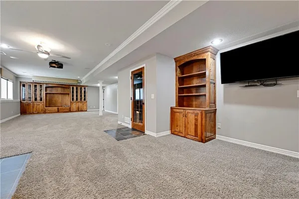 $945,000 | 9414 West 149th Terrace, Overland Park, KS 66221