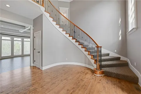 $915,000 | 9414 West 149th Terrace, Overland Park, KS 66221