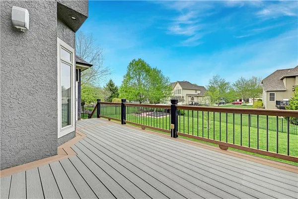 $945,000 | 9414 West 149th Terrace, Overland Park, KS 66221