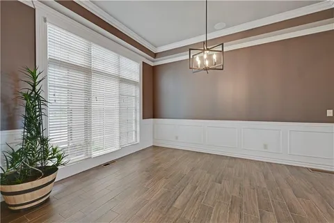 $915,000 | 9414 West 149th Terrace, Overland Park, KS 66221