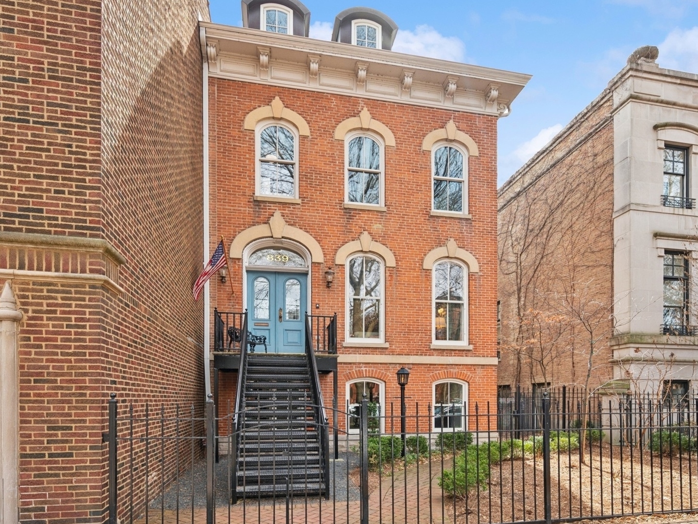 839 West Webster Avenue Chicago, IL 60614 - Photo 1 of 56