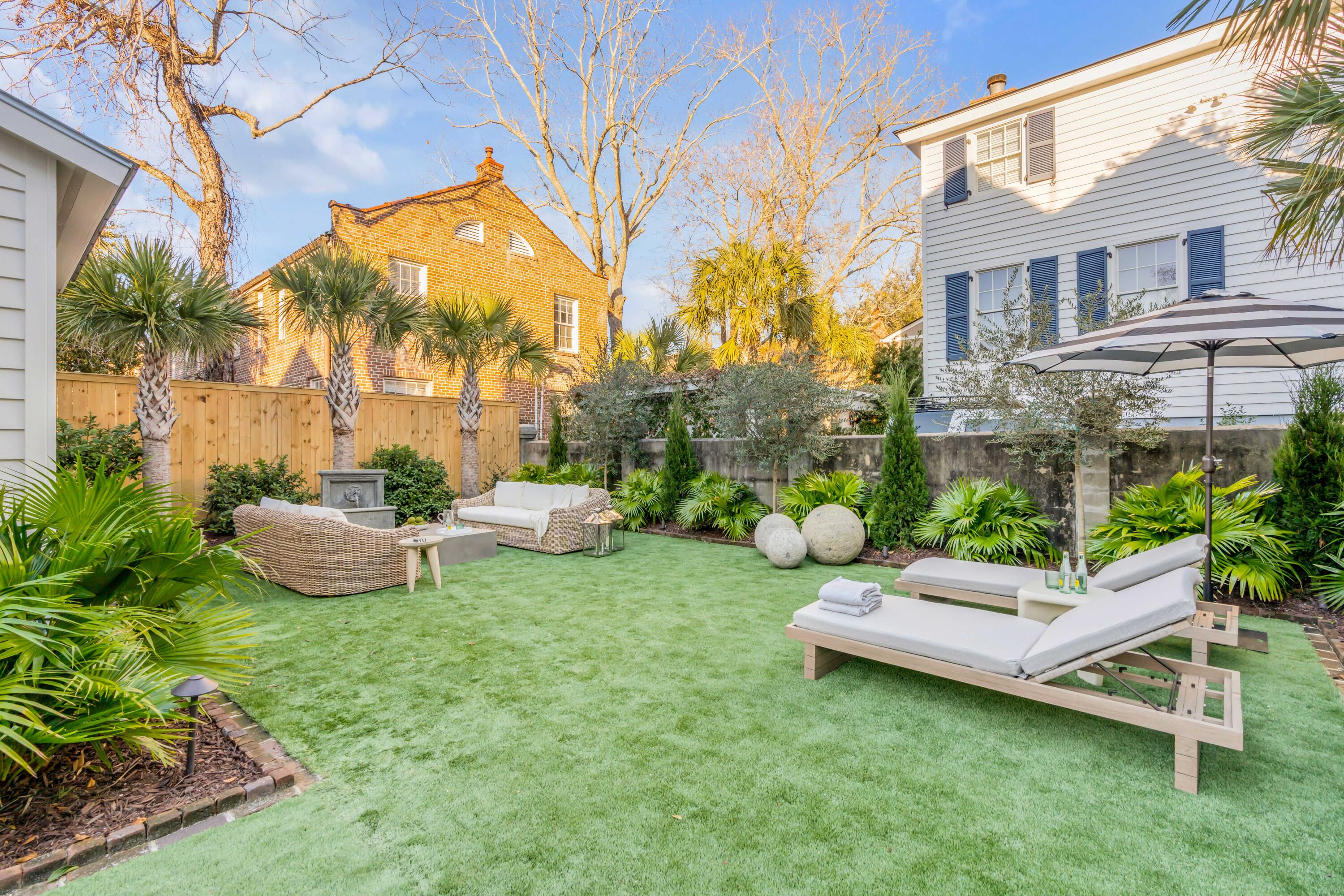 8 Smith Street Charleston, SC 29401 - Photo 4 of 61 Landscaped Backyard