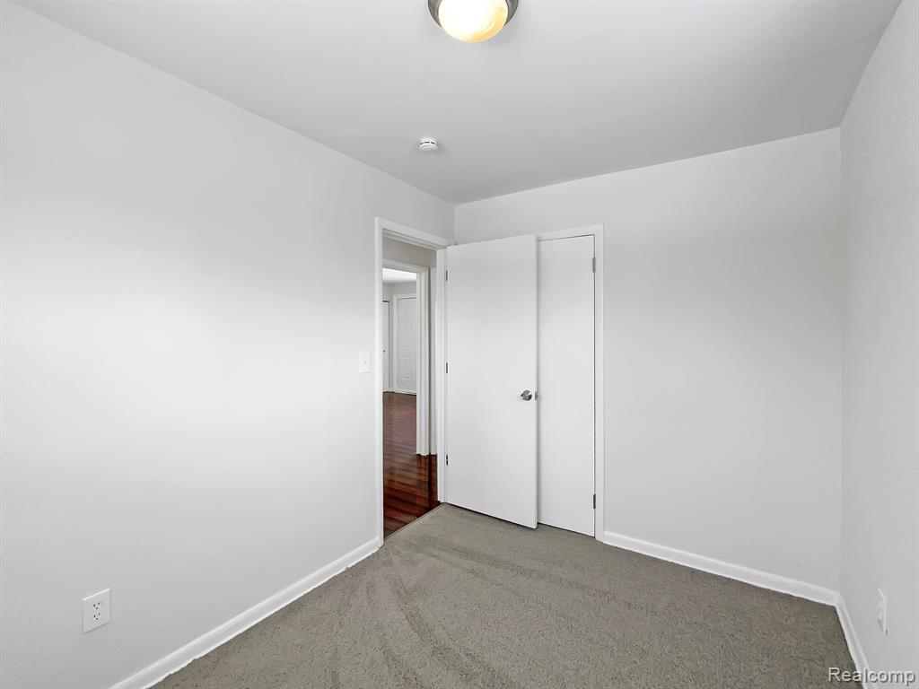 11340 Delano Street Romulus, MI 48174 - Photo 16 of 20