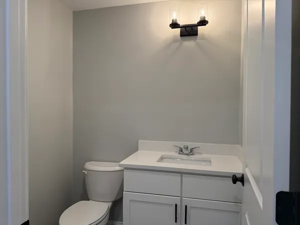 $4,100 | 19 Kashmir's Way, Unit 19, Lakeville, MA 02347