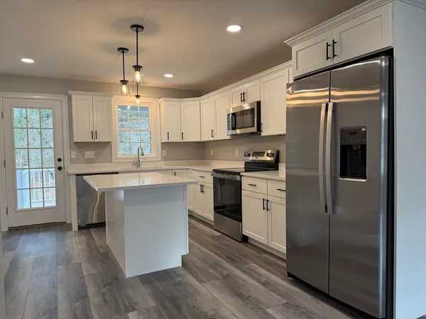 $4,100 | 19 Kashmir's Way, Unit 19, Lakeville, MA 02347