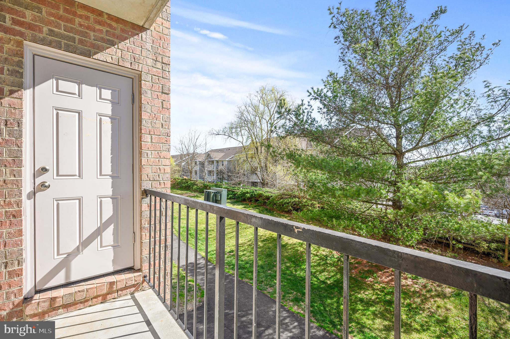 14807 Rydell Road, Unit 103 Centreville, VA 20121 - Photo 21 of 26