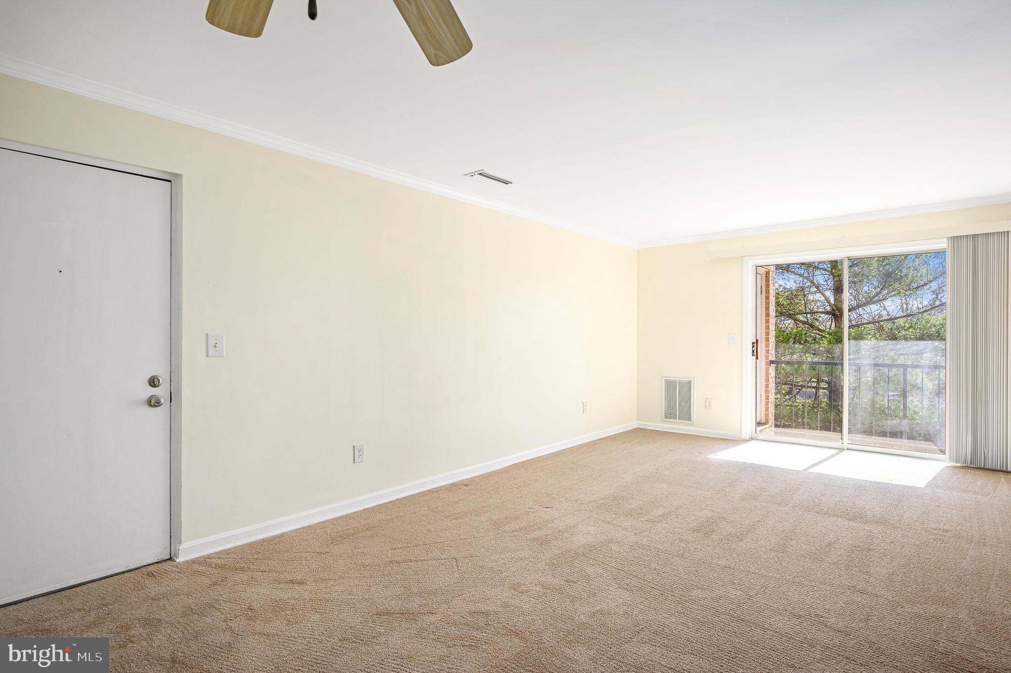 14807 Rydell Road, Unit 103 Centreville, VA 20121 - Photo 4 of 26