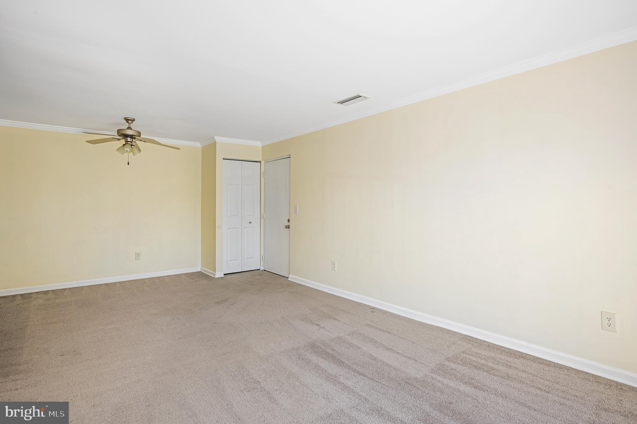 14807 Rydell Road, Unit 103 Centreville, VA 20121 - Photo 5 of 26