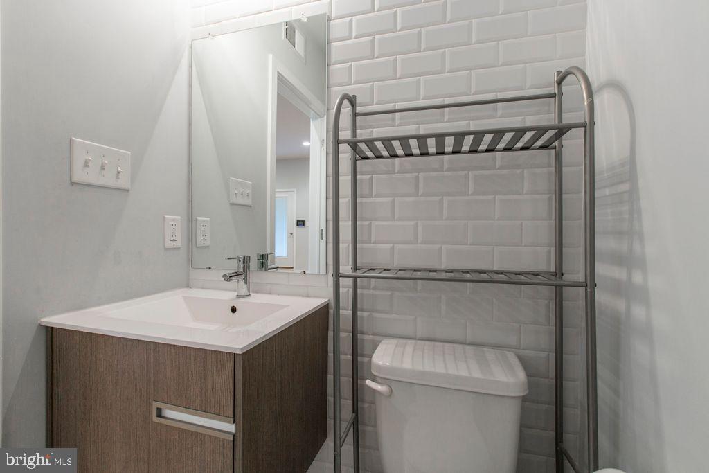 4304 Cresson Street, Unit 11 Philadelphia, PA 19127 - Photo 15 of 24 Gallery Image 15