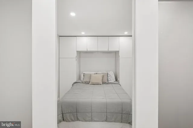 $309,000 | 1420 N Street Northwest, Unit 615, Washington, DC 20005