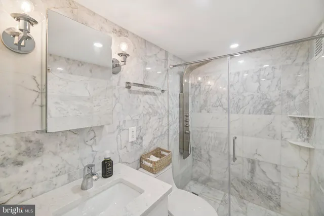 $309,000 | 1420 N Street Northwest, Unit 615, Washington, DC 20005