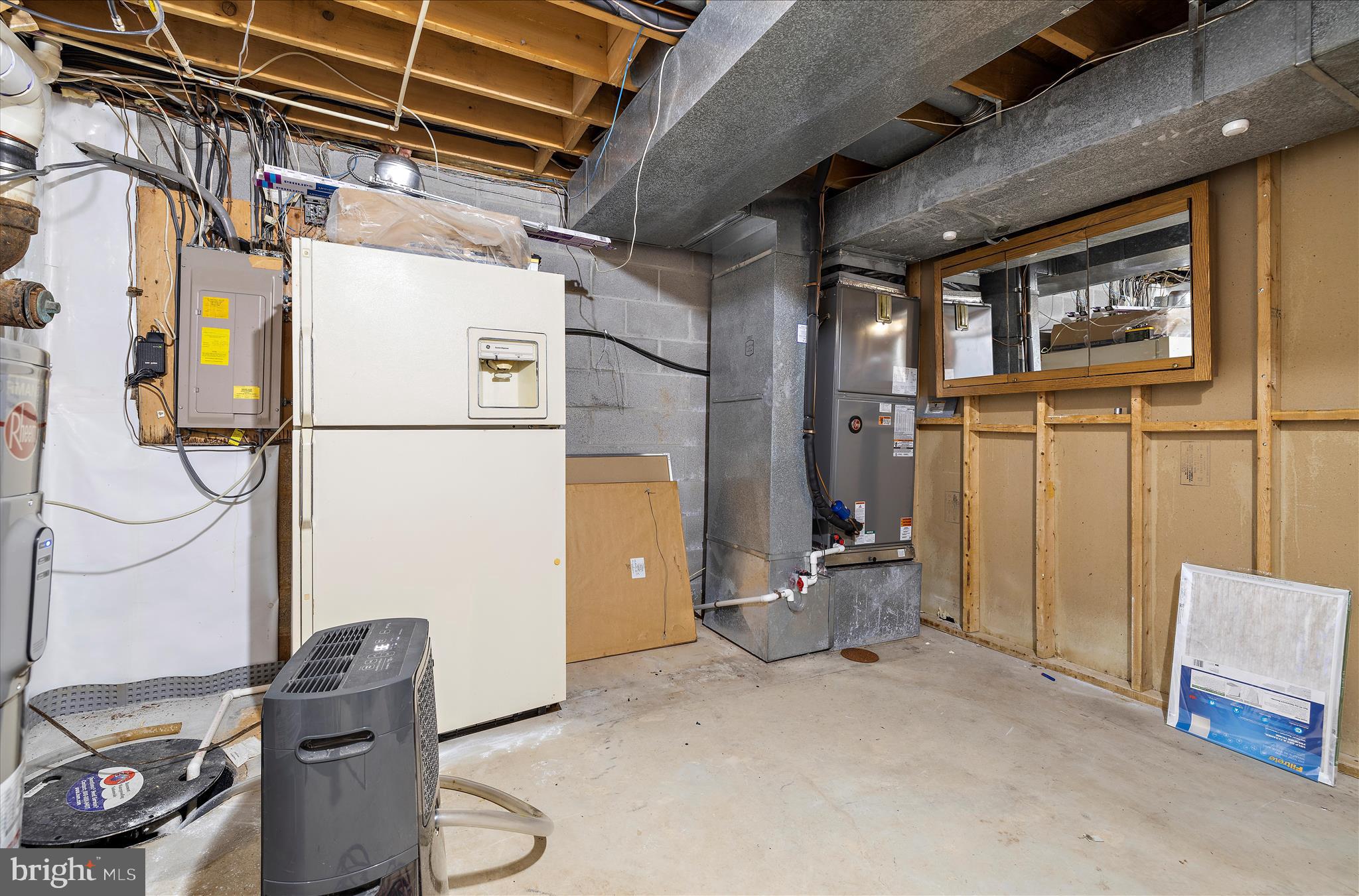 3300 Paper Mill Road Phoenix, MD 21131 - Photo 56 of 91 Lower Level Storage Room
