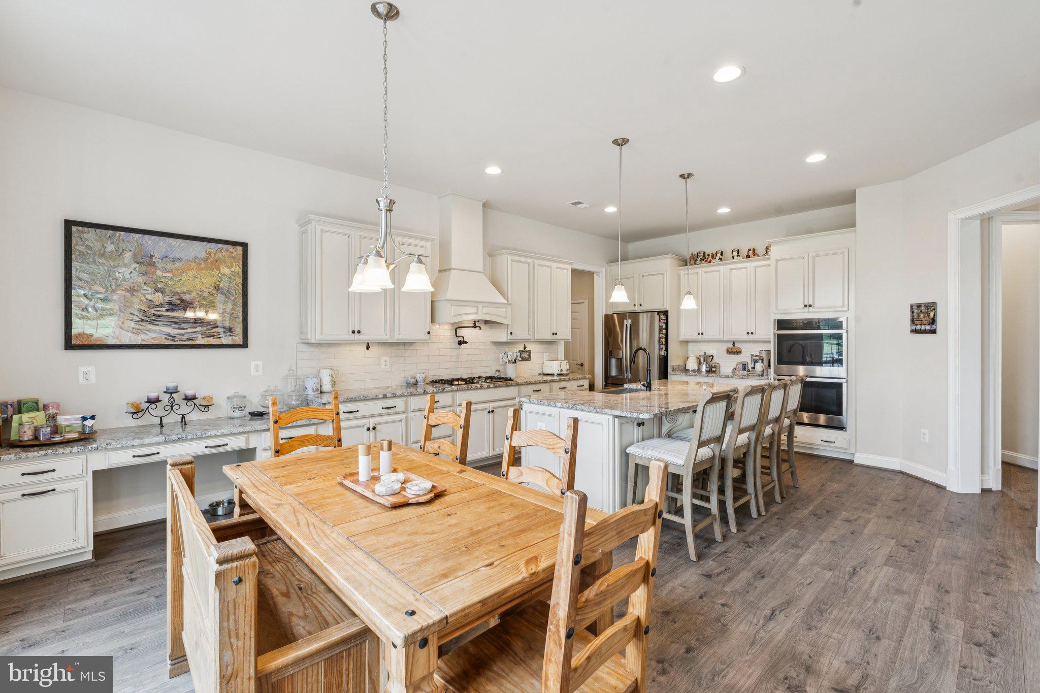 35490 Sunny Ridge Road Round Hill, VA 20141 - Photo 14 of 68 Bright and inviting modern kitchen.