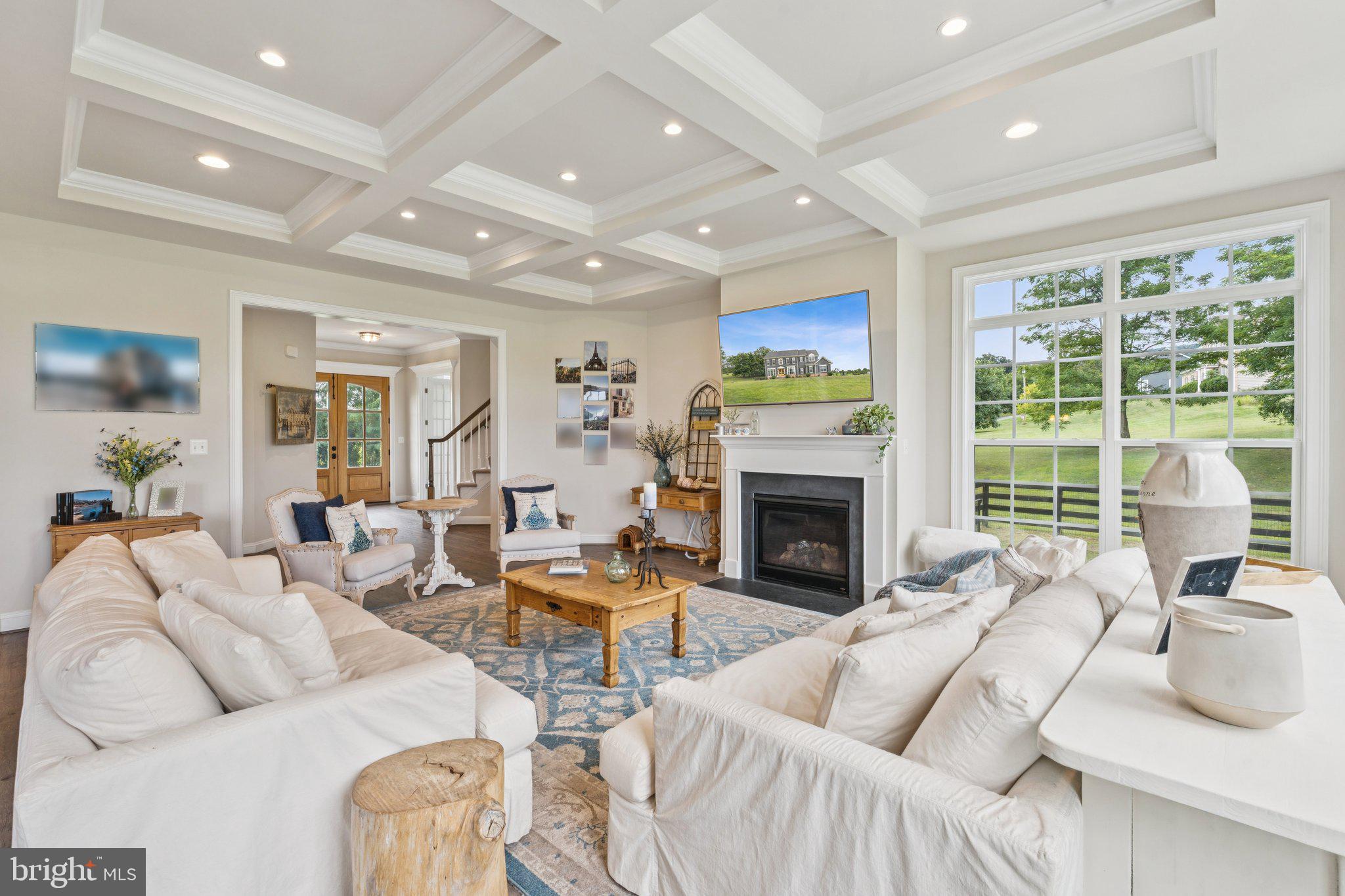 35490 Sunny Ridge Road Round Hill, VA 20141 - Photo 18 of 68 Bright and airy living space retreat.
