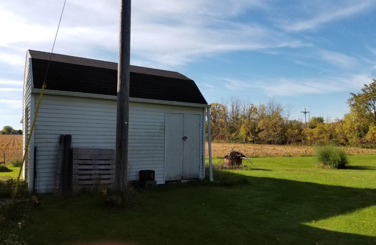 2152 East Parish Road Kawkawlin, MI 48631 - Photo 30 of 35