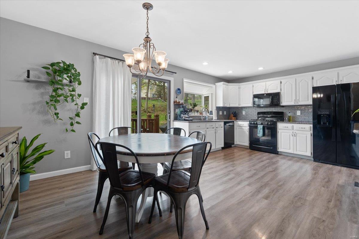 344 Brightfield Drive Ballwin, MO 63021 - Photo 5 of 34