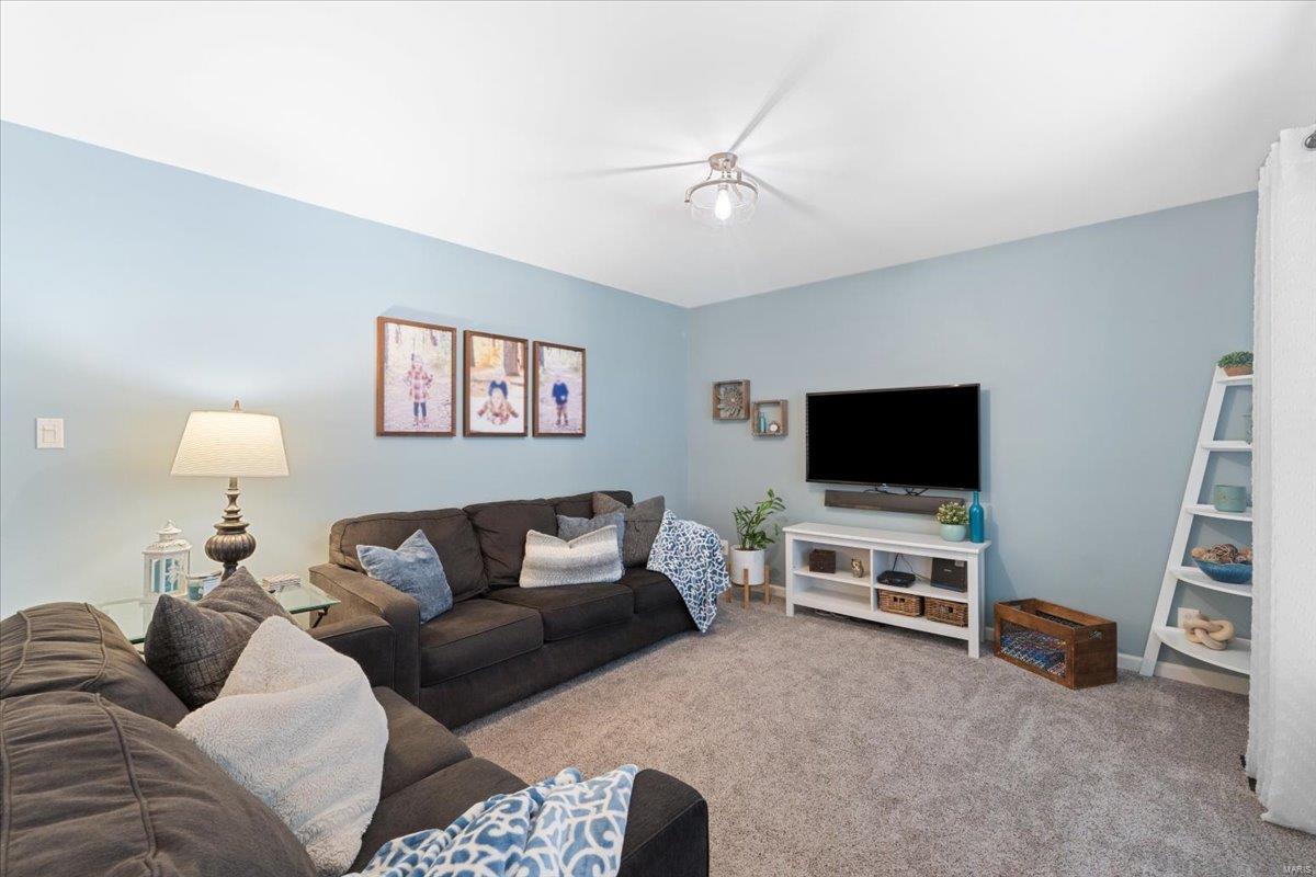 344 Brightfield Drive Ballwin, MO 63021 - Photo 8 of 34