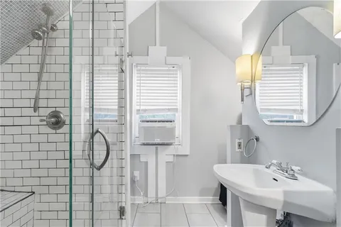 $325,000 | 7244 Baltimore Avenue, Kansas City, MO 64114