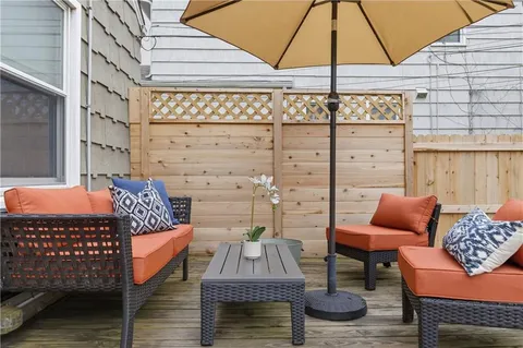 $325,000 | 7244 Baltimore Avenue, Kansas City, MO 64114