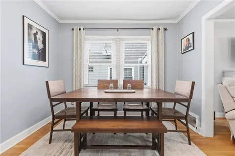 $325,000 | 7244 Baltimore Avenue, Kansas City, MO 64114