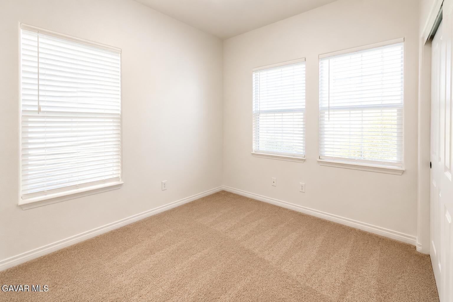 43737 Raysack Avenue Lancaster, CA 93535 - Photo 17 of 29 54CE7994-1744-486C-849F-86F37238FA24
