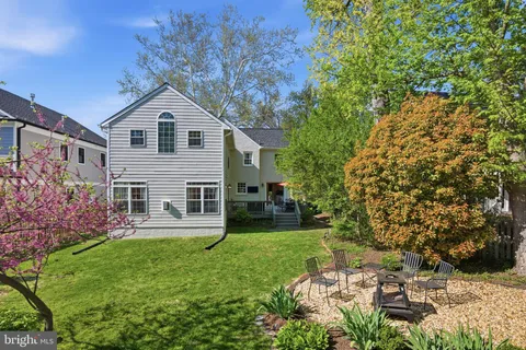 $1,279,000 | 5510 Roosevelt Street, Bethesda, MD 20817