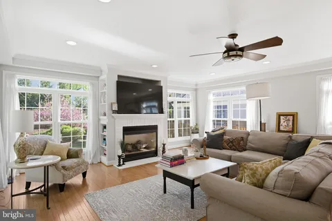 $1,279,000 | 5510 Roosevelt Street, Bethesda, MD 20817