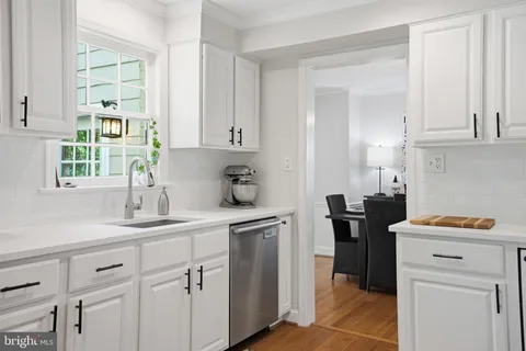 $1,279,000 | 5510 Roosevelt Street, Bethesda, MD 20817