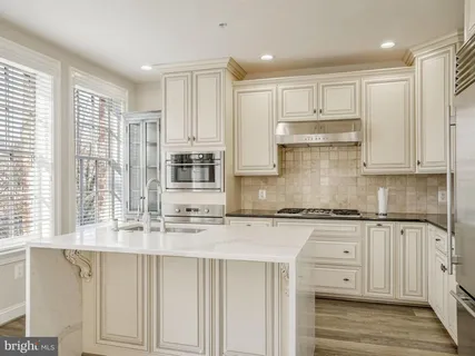 $1,200,000 | 1781 Chain Bridge Road, Unit 307, McLean, VA 22102