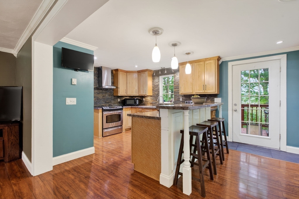 48 Westview Road Worcester, MA 01602 - Photo 11 of 37