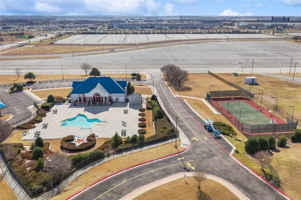 $539,000 | 3575 Lone Star Circle, Unit 907, Fort Worth, TX 76177