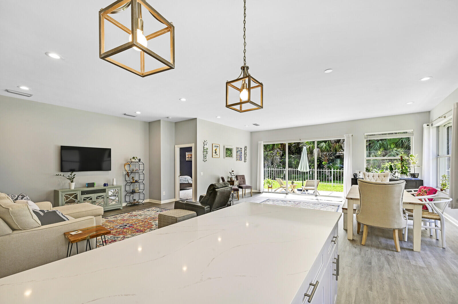196 Hampton Circle Jupiter, FL 33458 - Photo 15 of 43 Great Room