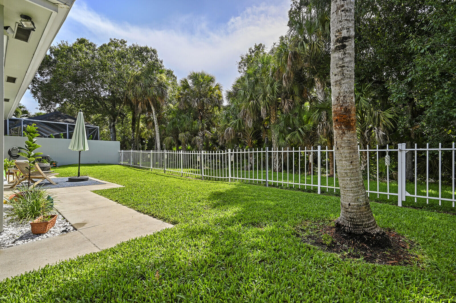 196 Hampton Circle Jupiter, FL 33458 - Photo 33 of 43 Preserve View