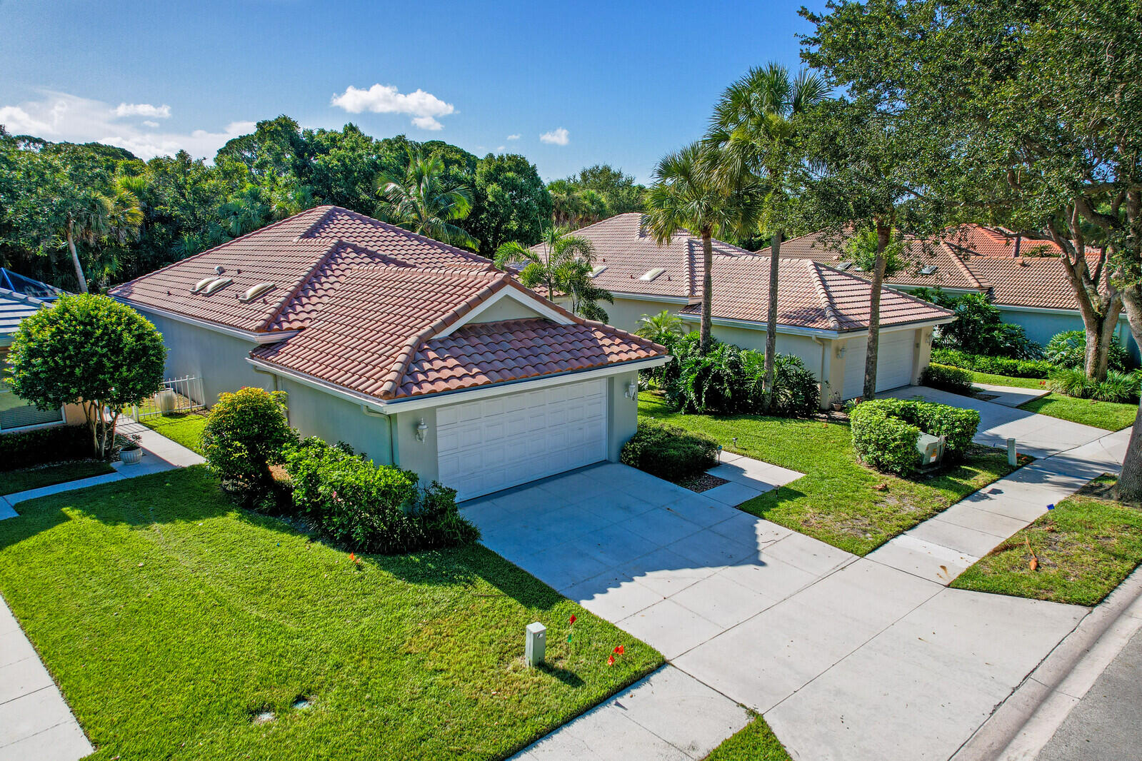 196 Hampton Circle Jupiter, FL 33458 - Photo 35 of 43 Aerial