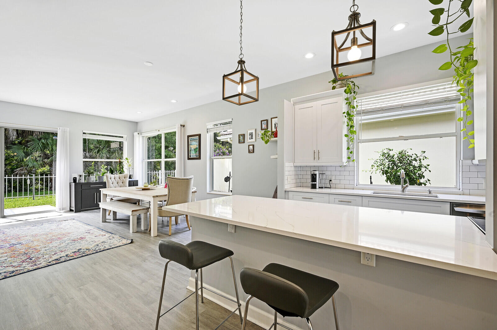 196 Hampton Circle Jupiter, FL 33458 - Photo 8 of 43 Kitchen