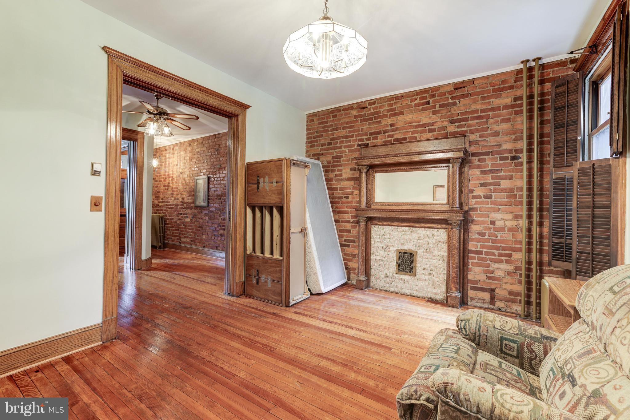 28 R Street Northwest Washington, DC 20001 - Photo 15 of 48