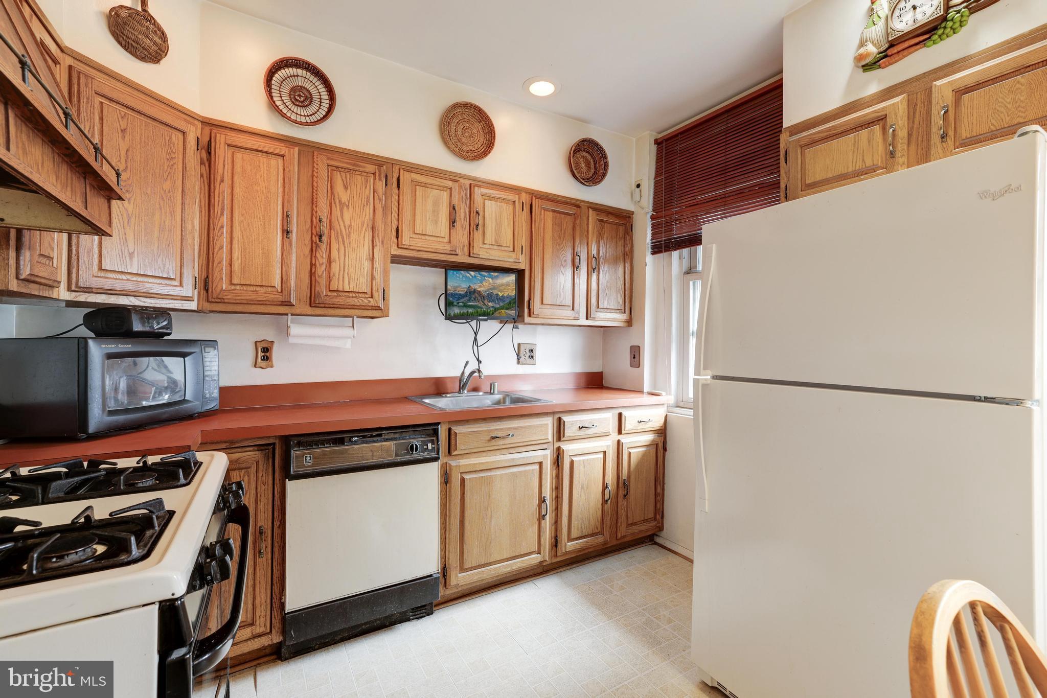 28 R Street Northwest Washington, DC 20001 - Photo 17 of 48