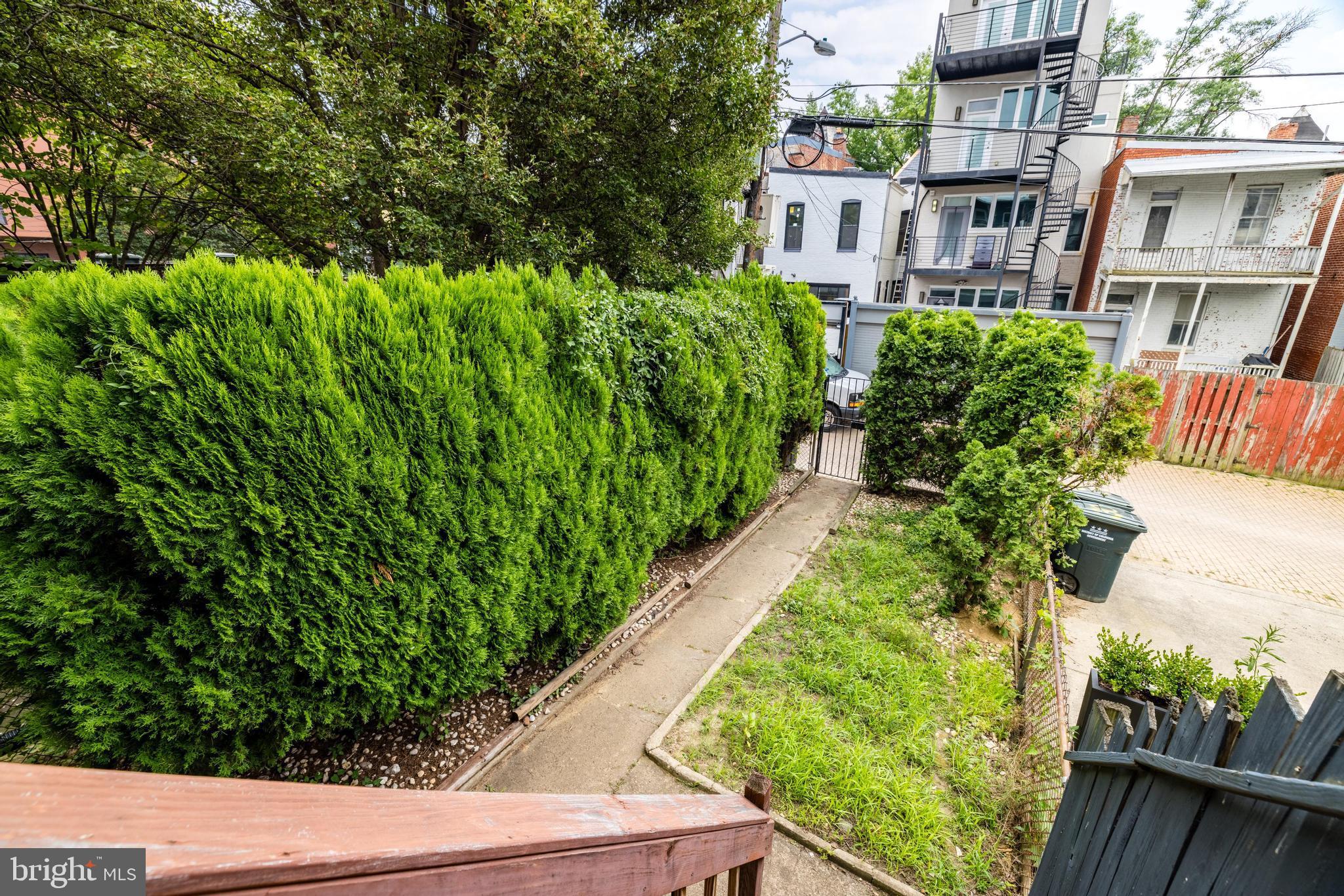 28 R Street Northwest Washington, DC 20001 - Photo 21 of 48