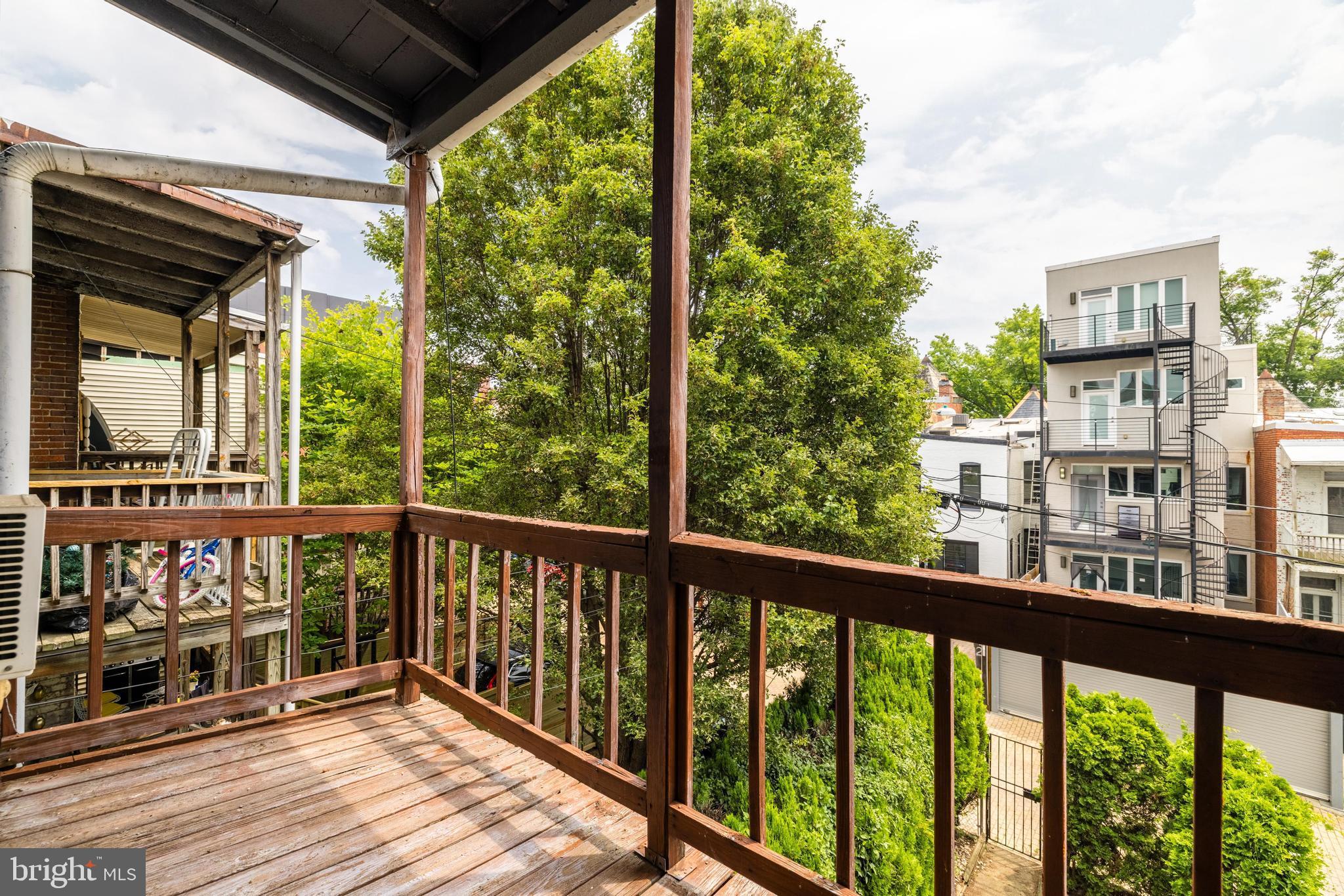 28 R Street Northwest Washington, DC 20001 - Photo 33 of 48