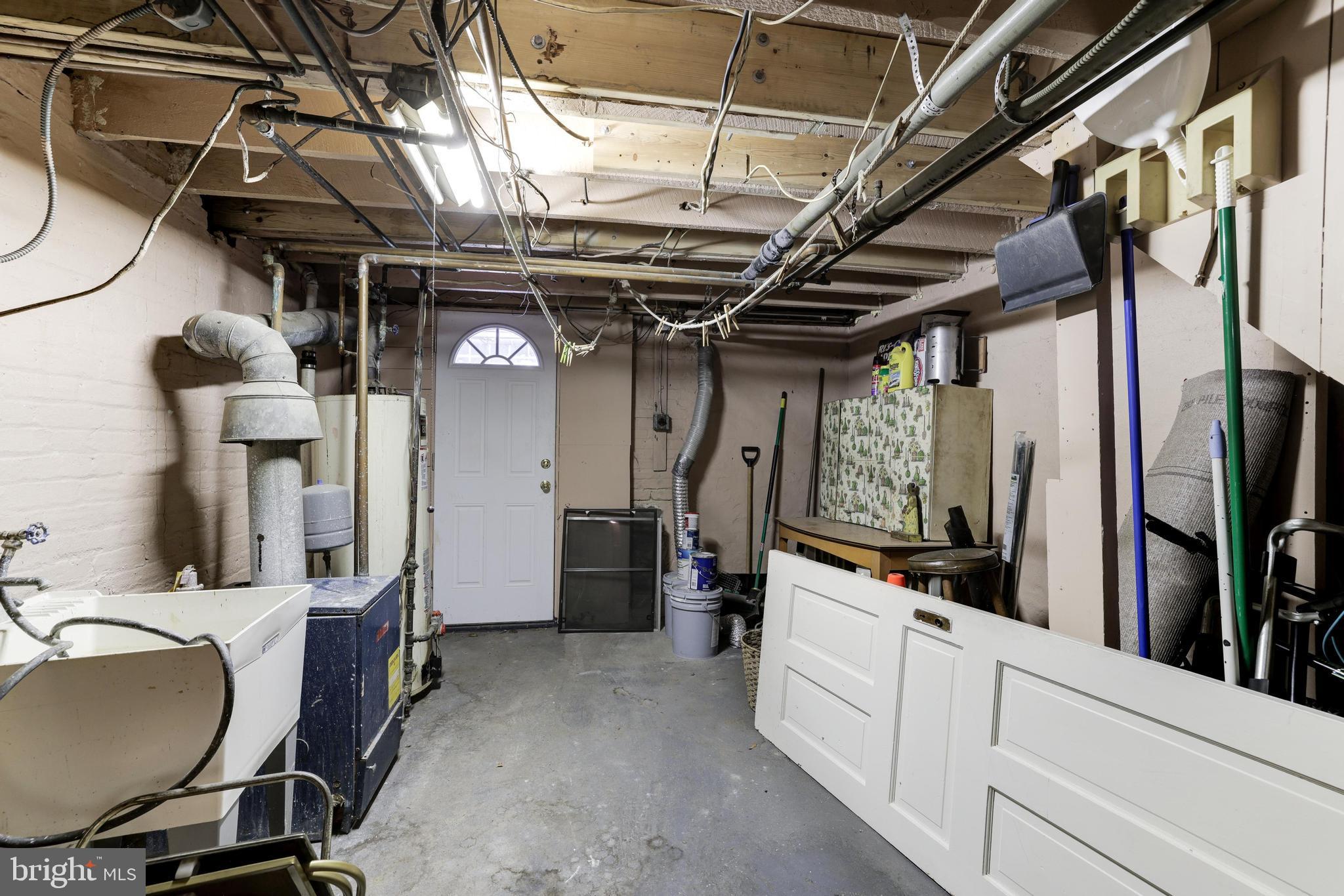 28 R Street Northwest Washington, DC 20001 - Photo 45 of 48