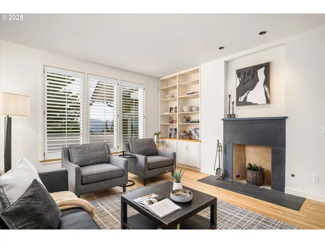 $3,400,000 | 4080 Spring Boulevard, Eugene, OR 97405