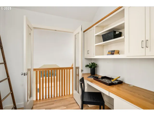 $3,400,000 | 4080 Spring Boulevard, Eugene, OR 97405