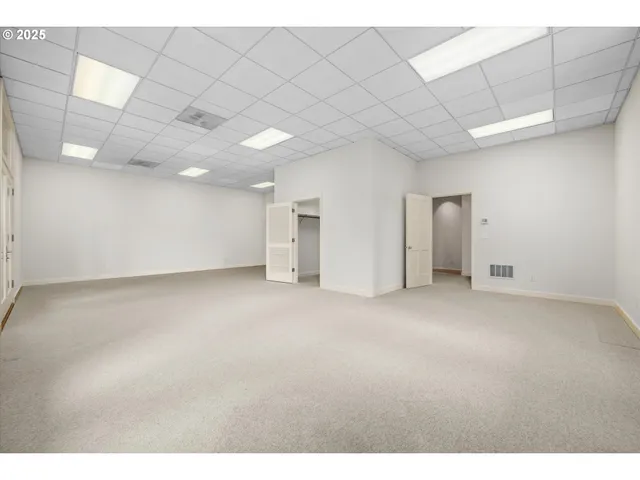 $3,400,000 | 4080 Spring Boulevard, Eugene, OR 97405