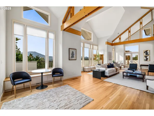 $3,400,000 | 4080 Spring Boulevard, Eugene, OR 97405