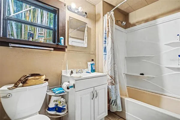 $439,900 | 55316 Claire Street, Astor, FL 32102